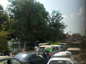 Cerita Tika Tempuh Jakarta-Cirebon 3,5 Jam, Cirebon-Brebes 16 Jam