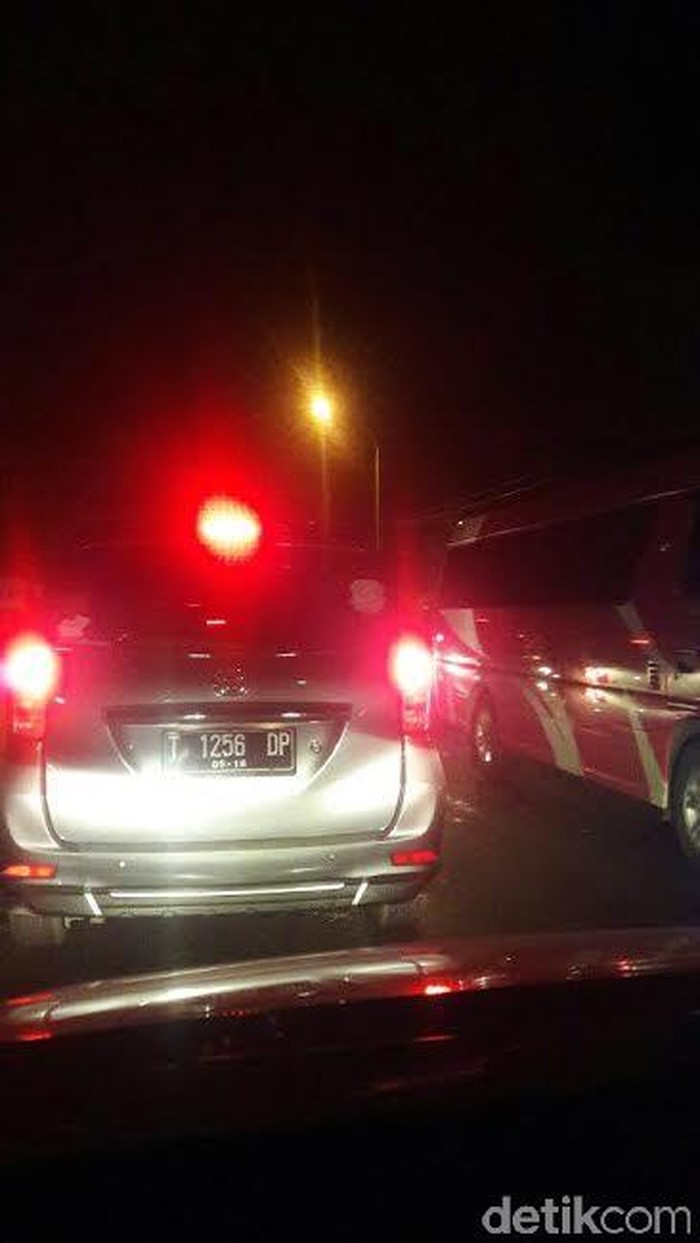 Mudik Jalur Selatan Padat karena Pasar Tumpah, Tapi Lebih Baik dari Jalur Brebes