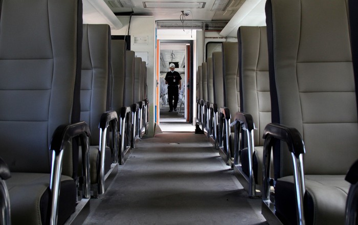 PT Kereta Api Indonesia (Persero) atau KAI meluncurkan kereta api kelas ekonomi dengan fasilitas yang lebih baik. Kereta ini, baru saja diluncurkan kemarin.