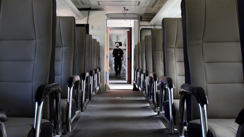 PT Kereta Api Indonesia (Persero) atau KAI meluncurkan kereta api kelas ekonomi dengan fasilitas yang lebih baik. Kereta ini, baru saja diluncurkan kemarin.