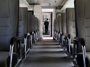 Kursi Dimodifikasi, Naik Kereta Ekonomi Punggung Nggak Bakal Pegal Lagi