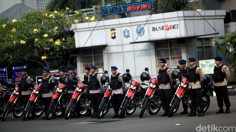 Polda Metro Perkirakan Demo 4 November akan Diikuti 35 Ribu Orang Polda Metro Perkirakan Demo 4 November akan Diikuti 35 Ribu Orang