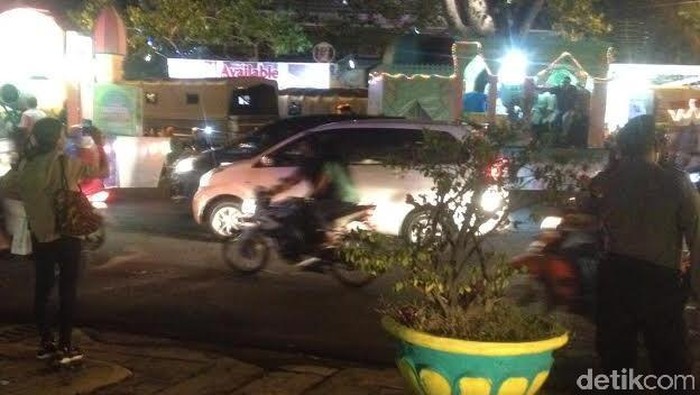 Malam Takbiran di Medan Diisi dengan Pawai Mobil Hias