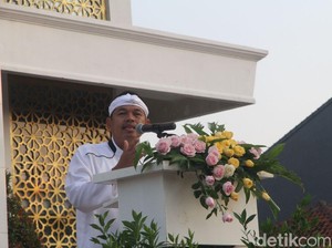 Lantik Ketua Golkar Cimahi, Kang Dedi Instruksikan Urus Warga Adat Tak Ber-KTP