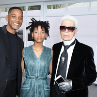 Saat remaja, ia hijrah ke Paris untuk menimba ilmu menggambar dan sejarah di St. Annes School. Kiprahnya di dunia mode bermula ketika menjadi asisten untuk desainer Pierre Balmain semasa masih sekolah.  Foto: Pascal Le Segretain/Getty Images