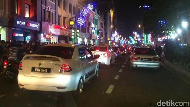 Merasakan Geliat Malam Takbir Idul Fitri di Kuala Lumpur 