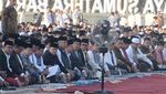 Jokowi Salat Id Bersama Masyarakat Padang