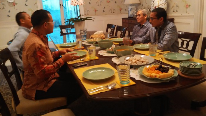 Sambangi Sandiaga Uno, Wali Kota Pangkalpinang Bertemu Sahabat Lama