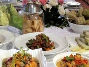 Jangan Makan Berlebihan Saat Lebaran, Ini Alasannya!