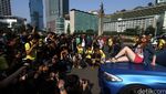Memanfaatkan Lengangnya Jalanan Jakarta