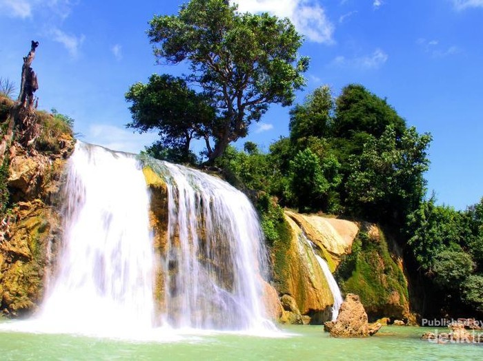 air terjun toroan di madura