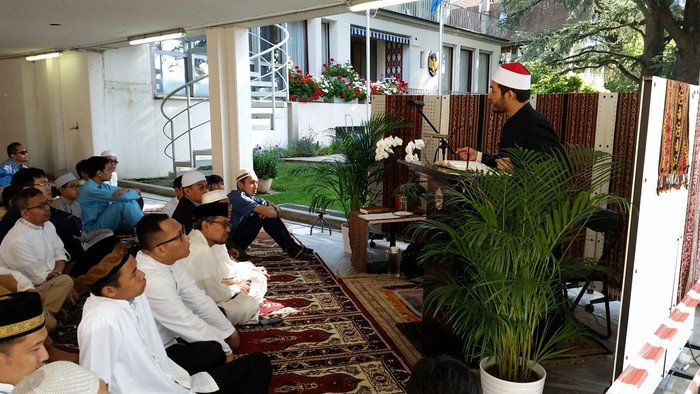 Soto Kikil Sampai Rawon Semarakkan Lebaran WNI di Swiss