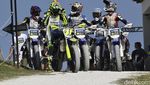 Valentino Rossi Didik 2 Rider Muda Indonesia