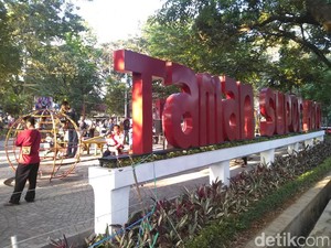 Taman Jadi Lokasi Favorit Liburan Murah Meriah Warga Kota Bandung