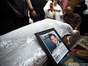 Cerita Saat-saat Terakhir Husni yang Tetap Tenang Sebelum Tutup Usia