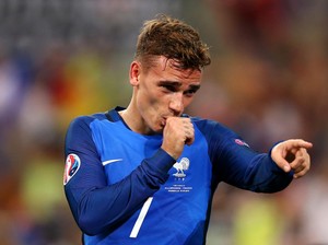 Griezmann dan Nainggolan Juga Kena Demam Pokemon Go