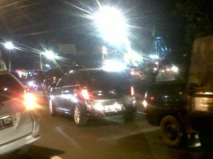 Arus Balik di Ajibarang Mulai Macet, Penyebabnya Perlintasan Kereta Bumiayu