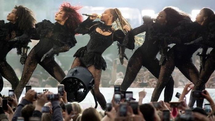 Selebriti Kecam Penembakan Minoritas di Amerika