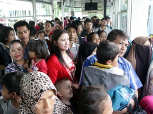 Pak Ahok, TransJ Sudah Bagus Tapi Busnya Kurang