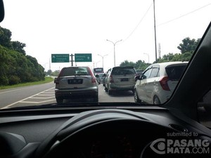 Makin Padat di KM 66 Arah Jakarta, Ekor Kemacetan Sepanjang 14 Km