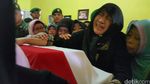 Jenazah Letda CPN Angga Juang Dimakamkan