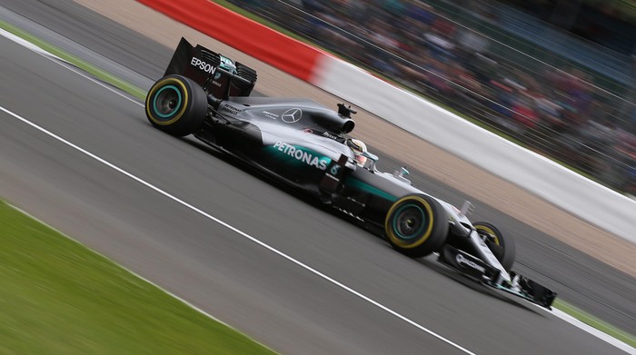 Hamilton Start Terdepan di Silverstone