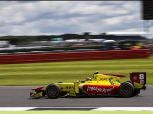 Sean Tak Berhasil Tambah Poin di Silverstone