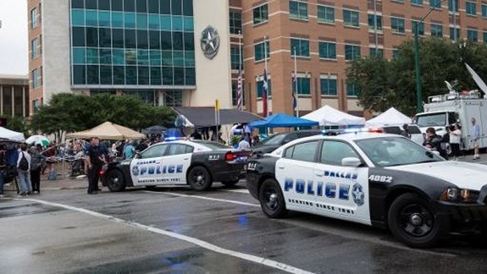 Markas Kepolisian Dallas Terima Ancaman, Tim SWAT Lakukan Penyisiran