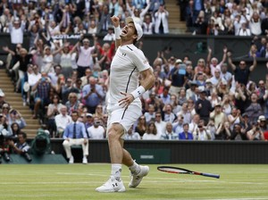 Kalahkan Raonic, Murray Juara