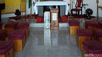Selain menikmati pemandangan, wisatawan juga bisa mendatangi kapel kecil yang ada di sana. Suasananya romantis! (Ken/detikTravel)