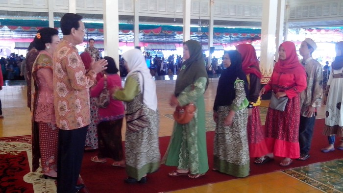 Ribuan Orang Hadiri Open House Sri Sultan HB X