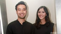 Mereka tampil serasi dengan busana serba hitam. Pool/Gus Mun/detikFoto.