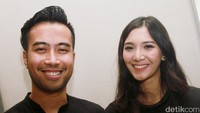 Sejauh ini menjalin hubungan, Vidi dinilai Sheila sebagai pria yang tak banyak menuntut. Pool/Gus Mun/detikFoto.