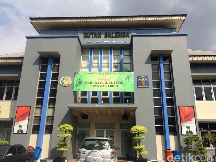 Rutan salamba kabur