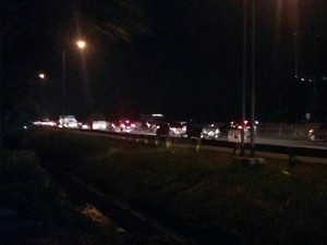 Ada Perbaikan Jalan, KM 48 Tol Karawang Barat Arah Jakarta Macet 4 Km