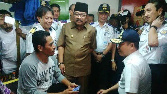 Menhub Jonan Tinjau Arus Balik di Surabaya