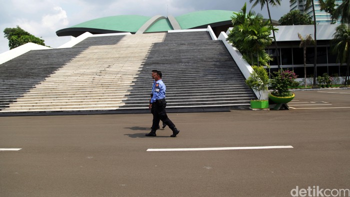 Gedung Nusantara III tempat Pimpinan MPR, DPR dan DPD juga terlihat sepi yang biasanya ramai. Lamhot Aritonang/detikcom.