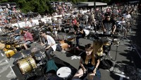 Festival tersebut berhasil menyedot perhatian khalayak ramai sehingga diadakan kembali pada tahun ini. REUTERS/Ints Kalnins/detikFoto.