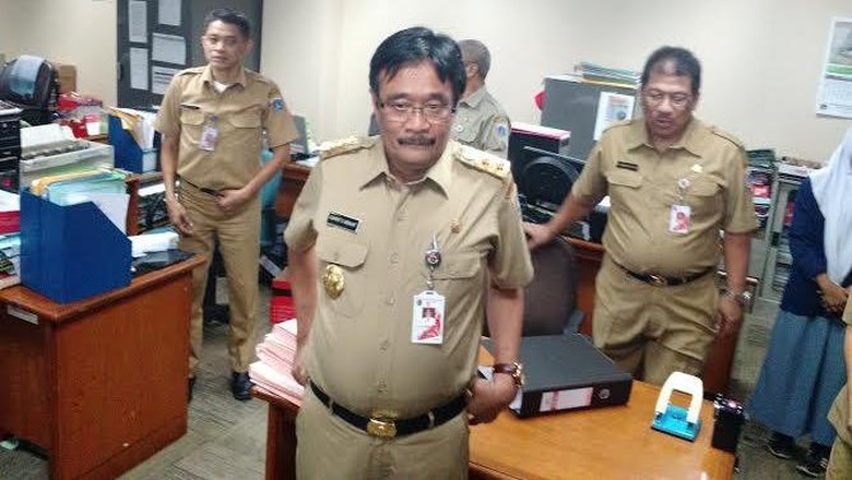 Djarot: Ribuan PNS Absen di Hari Pertama Kerja Pascalebaran Djarot: Ribuan PNS Absen di Hari Pertama Kerja Pascalebaran