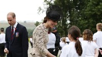 Kate saat menghadiri acara peringatan 100 tahun perang melawan Jerman yang dinamakan Battle of the Somme di Beaumont-Hamel, Perancis. Yui Mok - Pool/Getty Images/detikFoto.