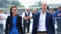 The royal family! Mereka kompak tampil dengan nuansa warna biru. Chris Jackson/Getty Images/detikFoto.