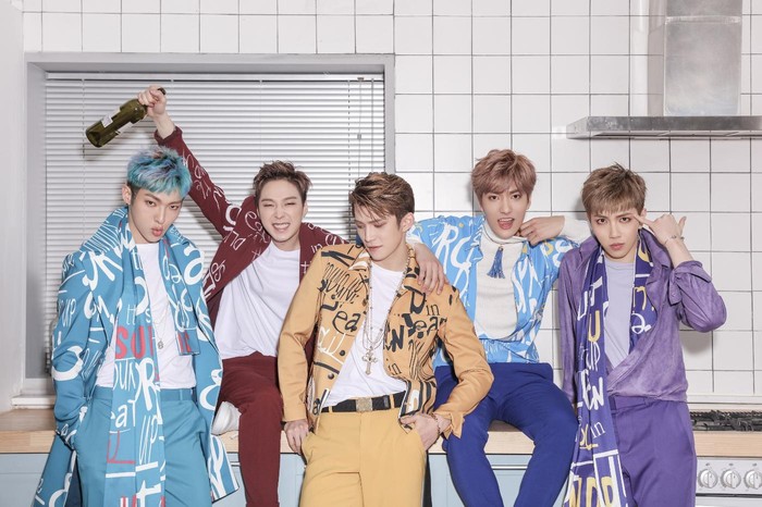 Ditelantarkan, Boyband The Legend Gugat Manajemen