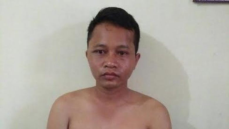 M Arsyad, Pria yang Pernah Hina Jokowi Diciduk karena Culik Anak 10 Tahun M Arsyad, Pria yang Pernah Hina Jokowi Diciduk karena Culik Anak 10 Tahun