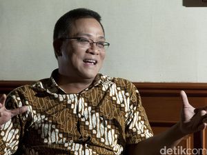 Pengacara Tawari Jumhur Laporkan Ahli ITE dari Jaksa ke Kemendikbud