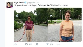 Orang tua netizen ini bahkan ikut kecanduan Pokemon Go. Foto: Istimewa