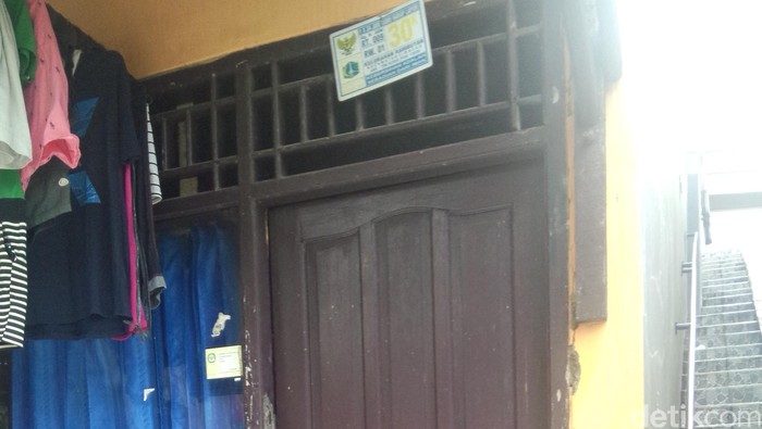 Rumah Orang Tua Arsyad di Ciracas Kosong dan Digembok