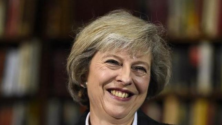 Ratu Elizabeth II Terima Pengunduran Diri Cameron, May Resmi Jadi PM Inggris Ratu Elizabeth II Terima Pengunduran Diri Cameron, May Resmi Jadi PM Inggris