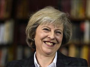 Theresa May akan Jadi PM Perempuan Inggris  Kedua Setelah Margaret Thatcher