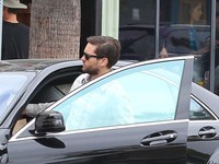 5 Seleb Hollywood Pengguna Mobil Hijau Selain Prius
