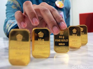 Harga Emas Turun Usai Cetak Rekor, Pengamat: Waktunya Beli!